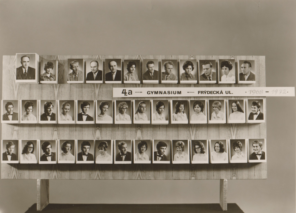 První absolventi čtyřletého gymnázia 1968 – 1972